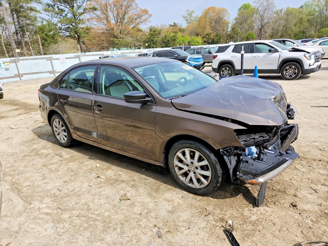 2015 Volkswagen Jetta Se - Image 4