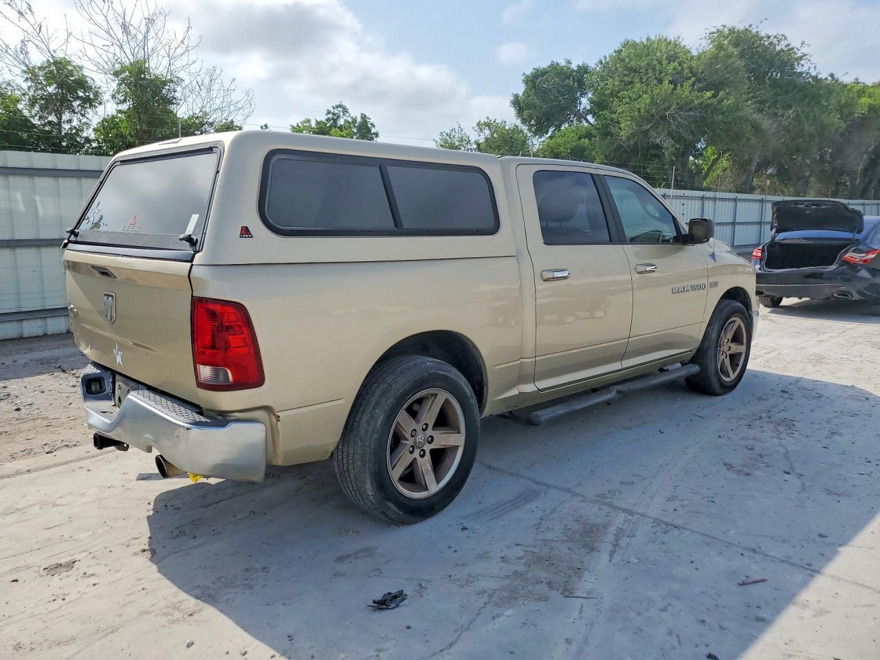 2011 Dodge Ram 1500 - Image 3