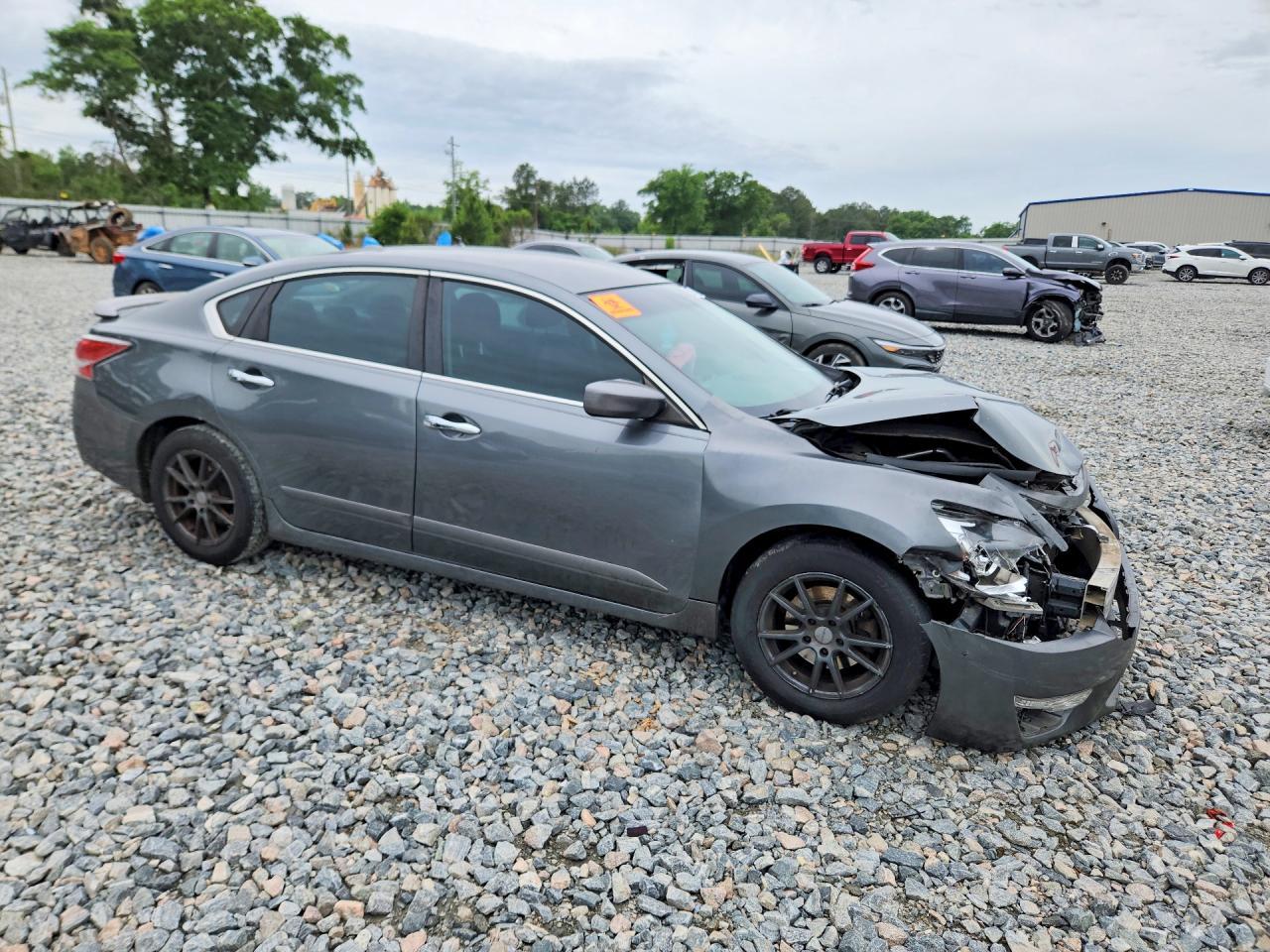 2015 Nissan Altima 2.5 S - Фото 4