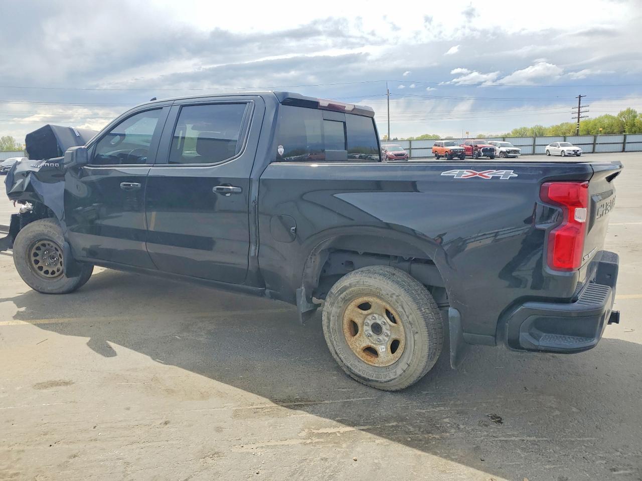 2020 Chevrolet Silverado K1500 Rst - Фото 2