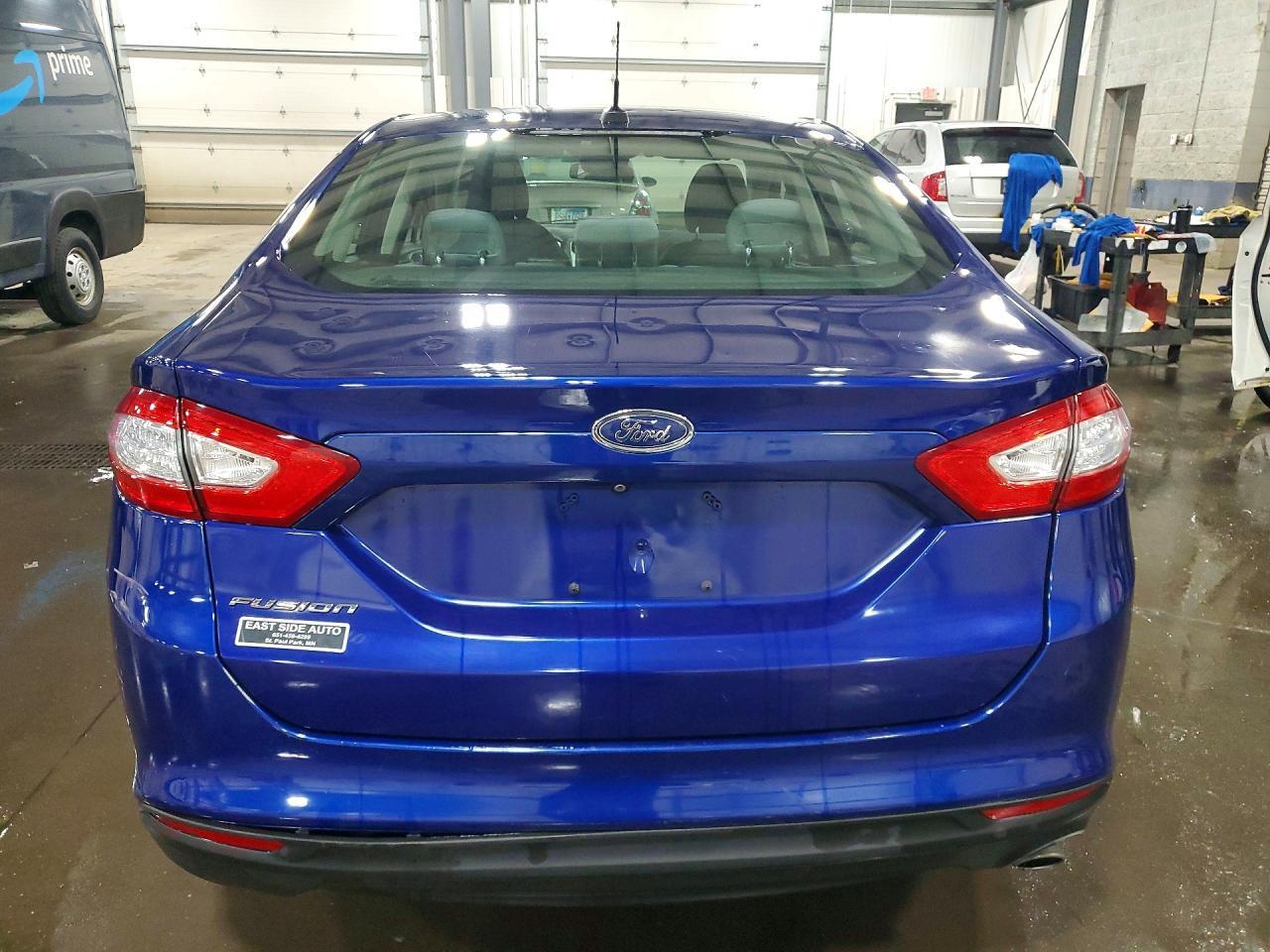 2015 Ford Fusion S - Фото 6