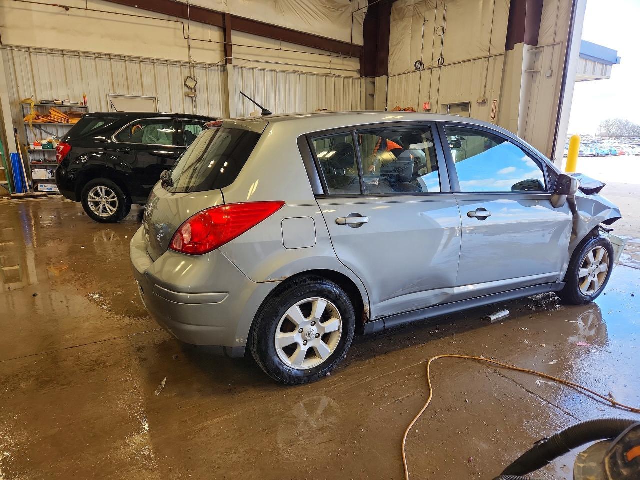 2008 Nissan Versa 1.8 S - Image 3