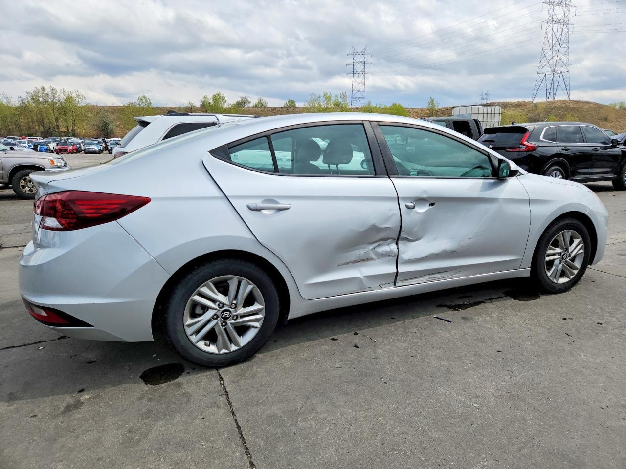 2019 Hyundai Elantra Sel - Фото 3