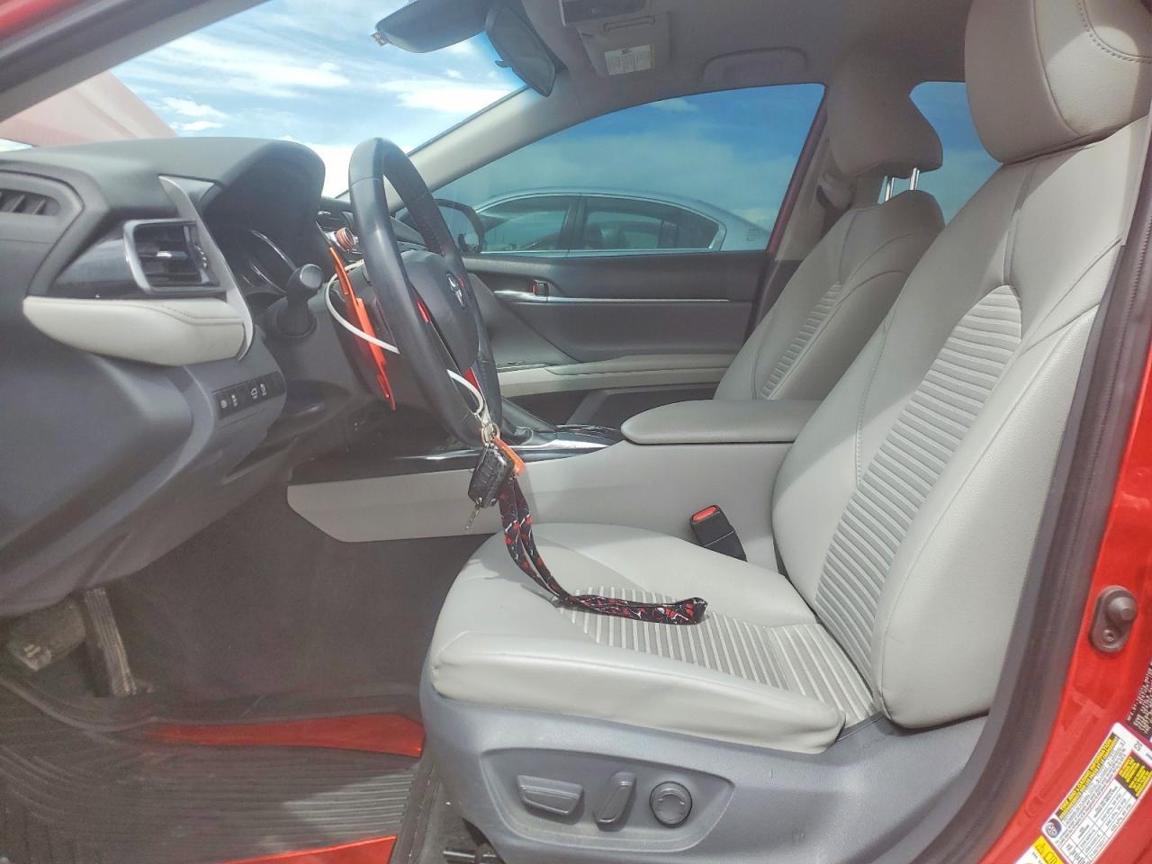 2019 Toyota Camry Se - Фото 7