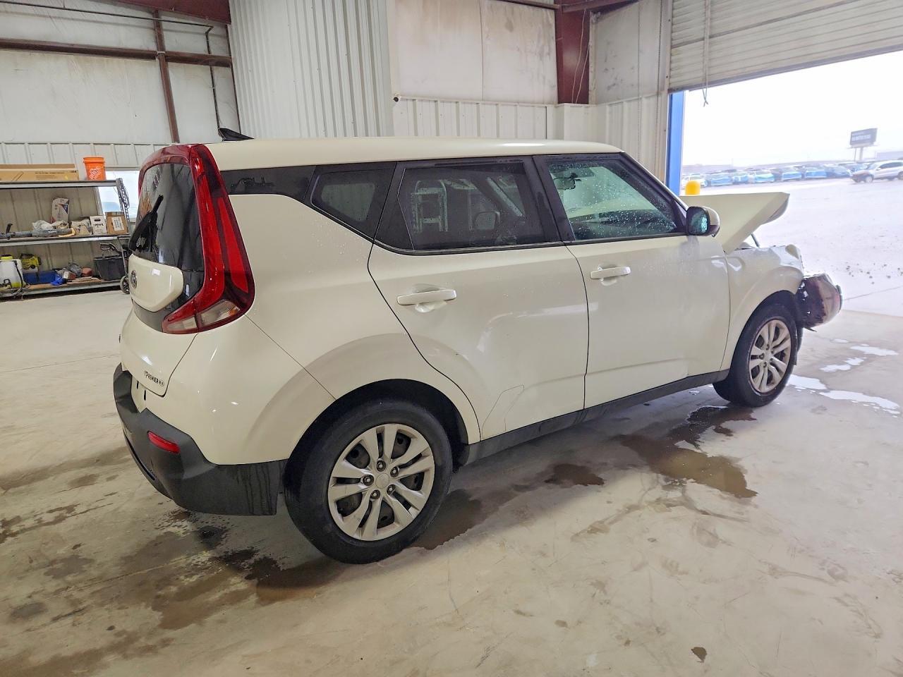 2021 Kia Soul Lx - Image 3