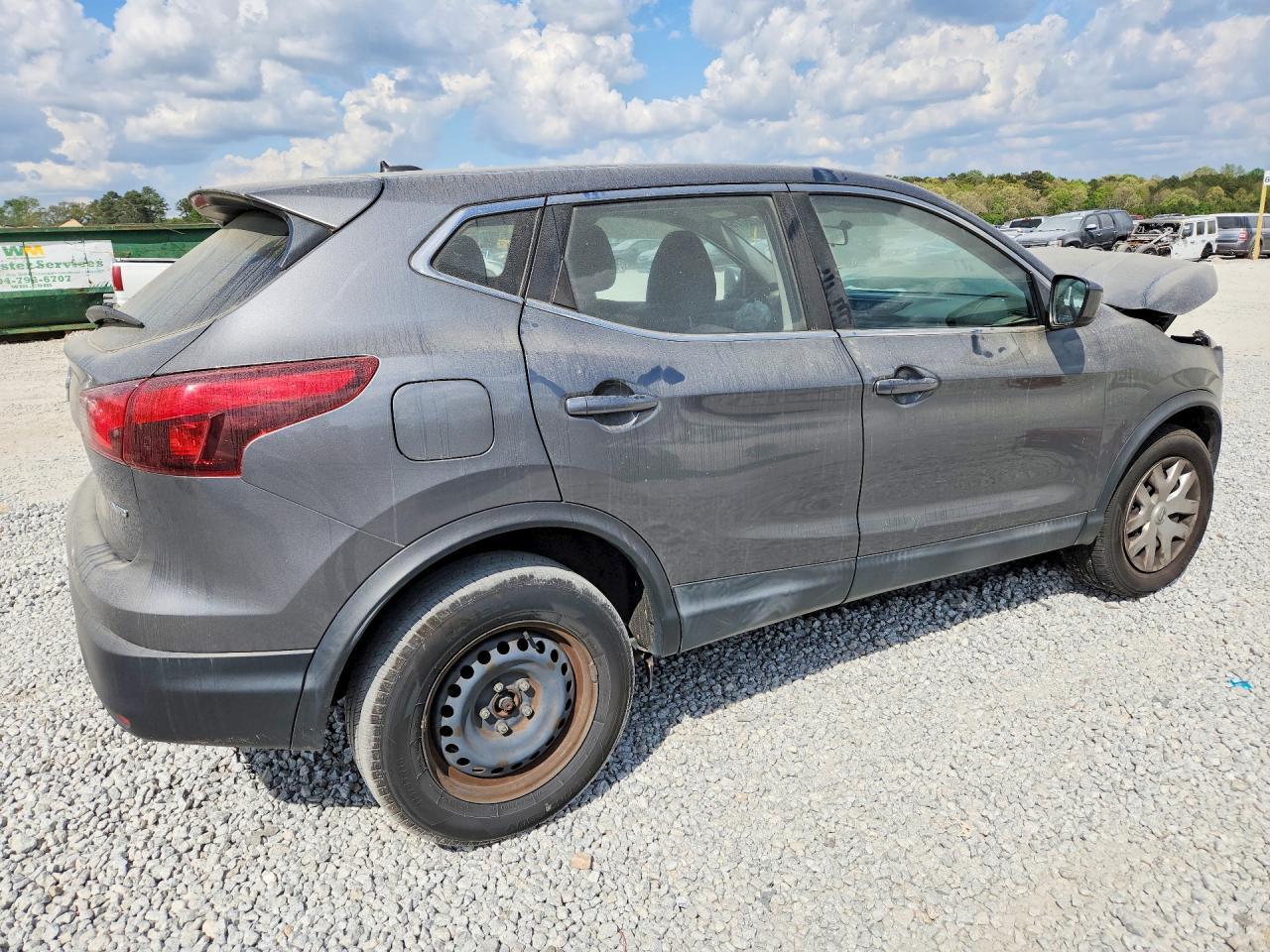 2019 Nissan Rogue Sport S - Image 3