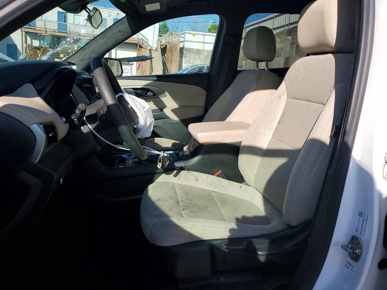 2022 Chevrolet Traverse Ls - Фото 7