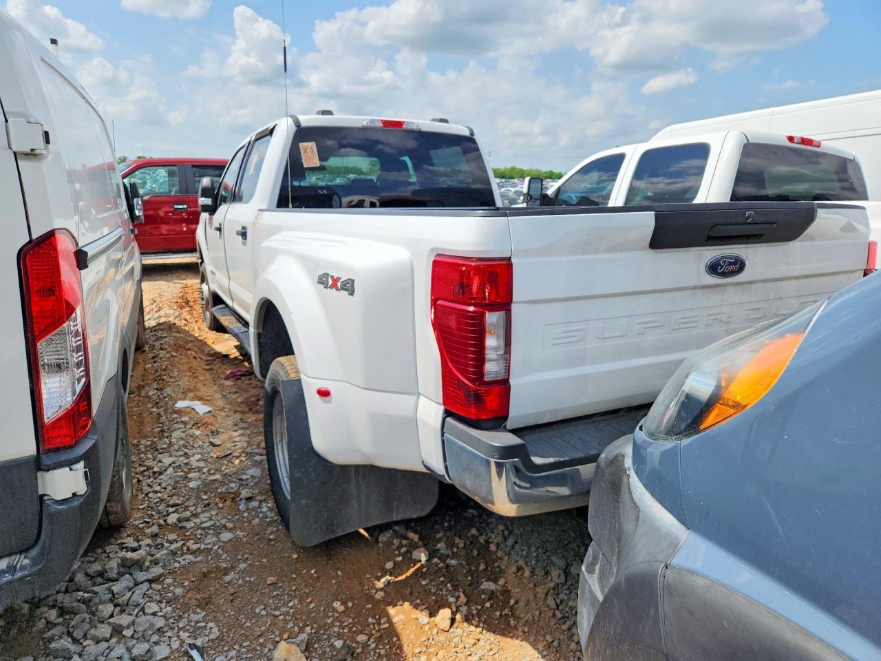 2021 Ford F350 Super Duty - Image 2