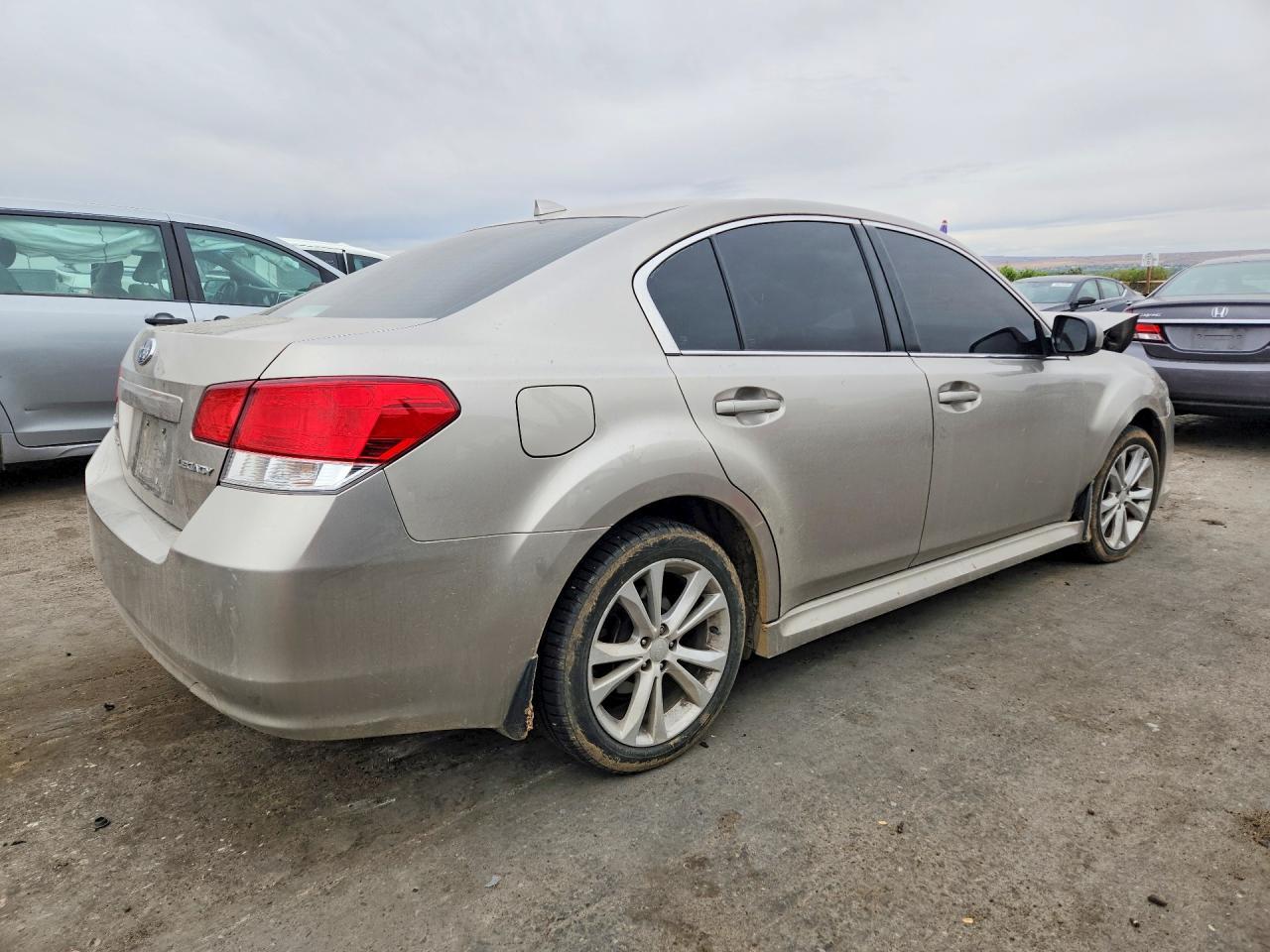 2014 Subaru Legacy 2.5I Premium - Фото 3