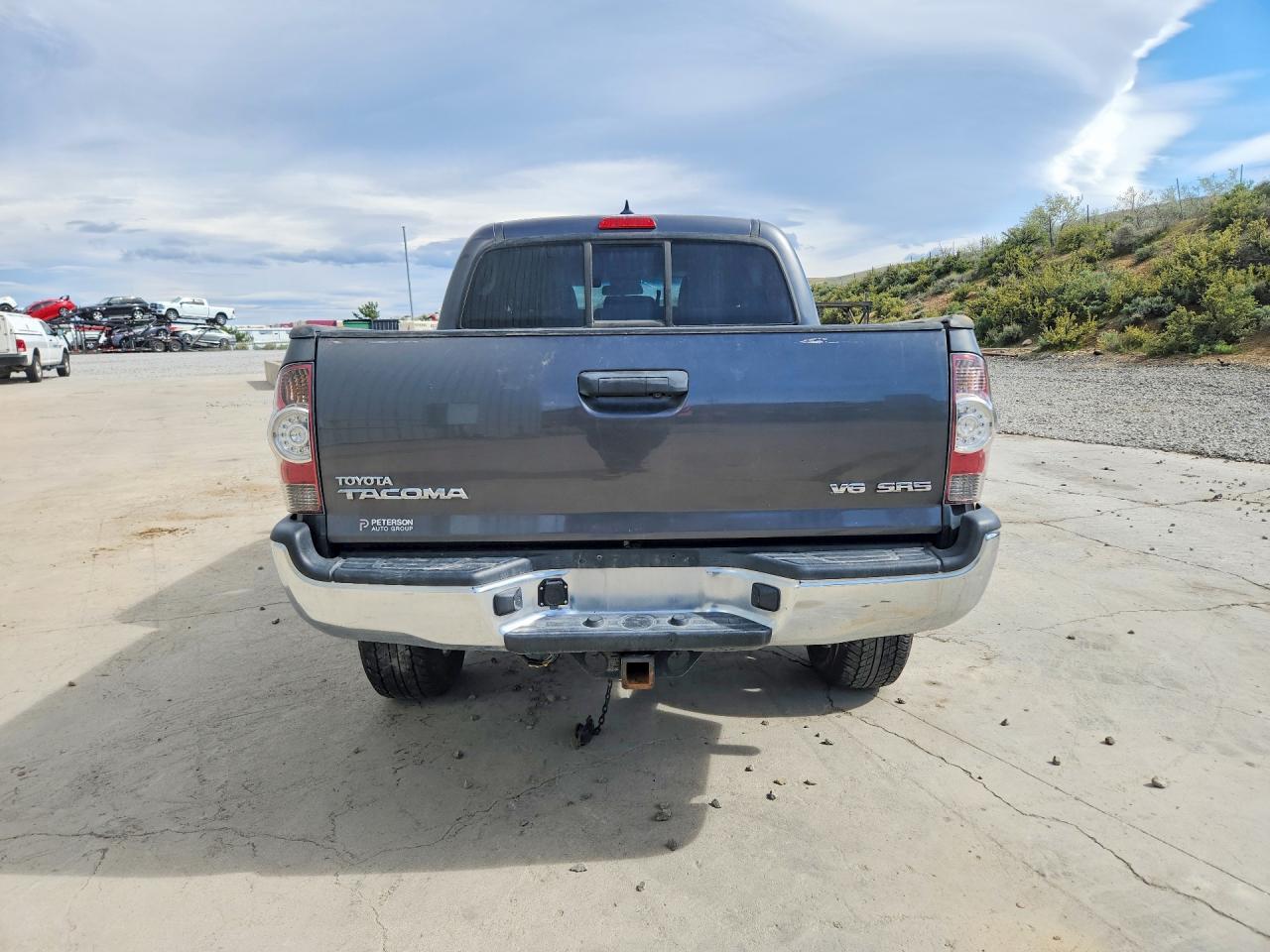 2015 Toyota Tacoma V6 - Image 6