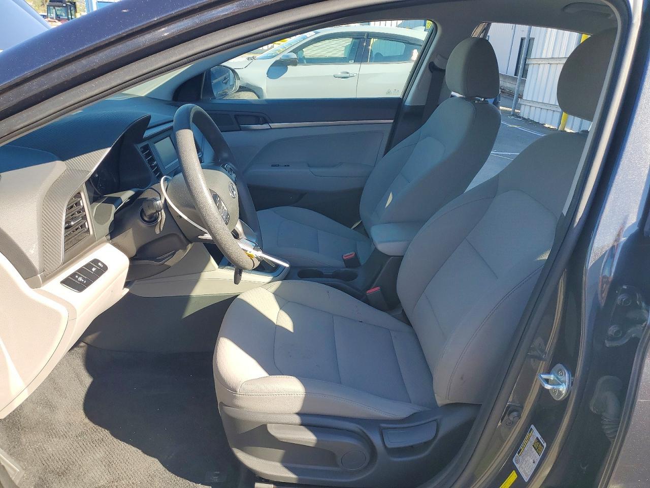 2020 Hyundai Elantra Se - Фото 7