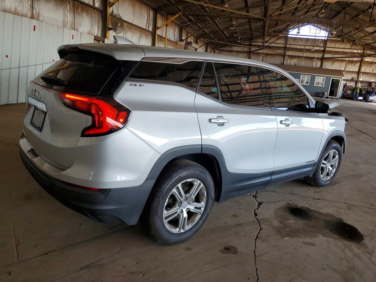 2018 GMC Terrain Sle - Image 3