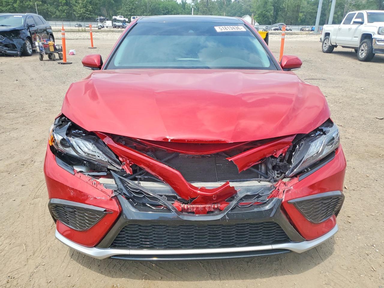 2021 Toyota Camry Xse - Фото 5