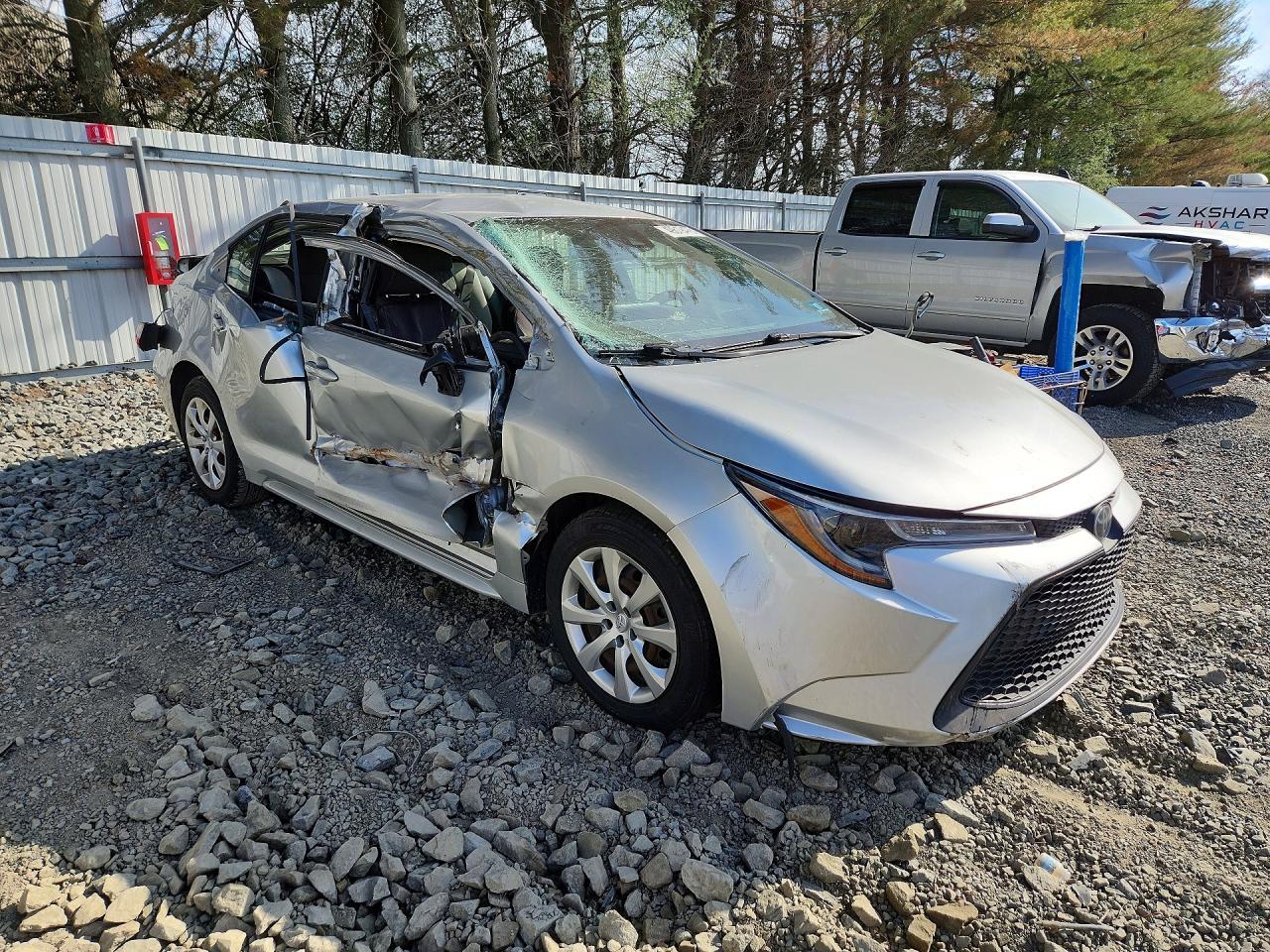 2020 Toyota Corolla Le - Image 4