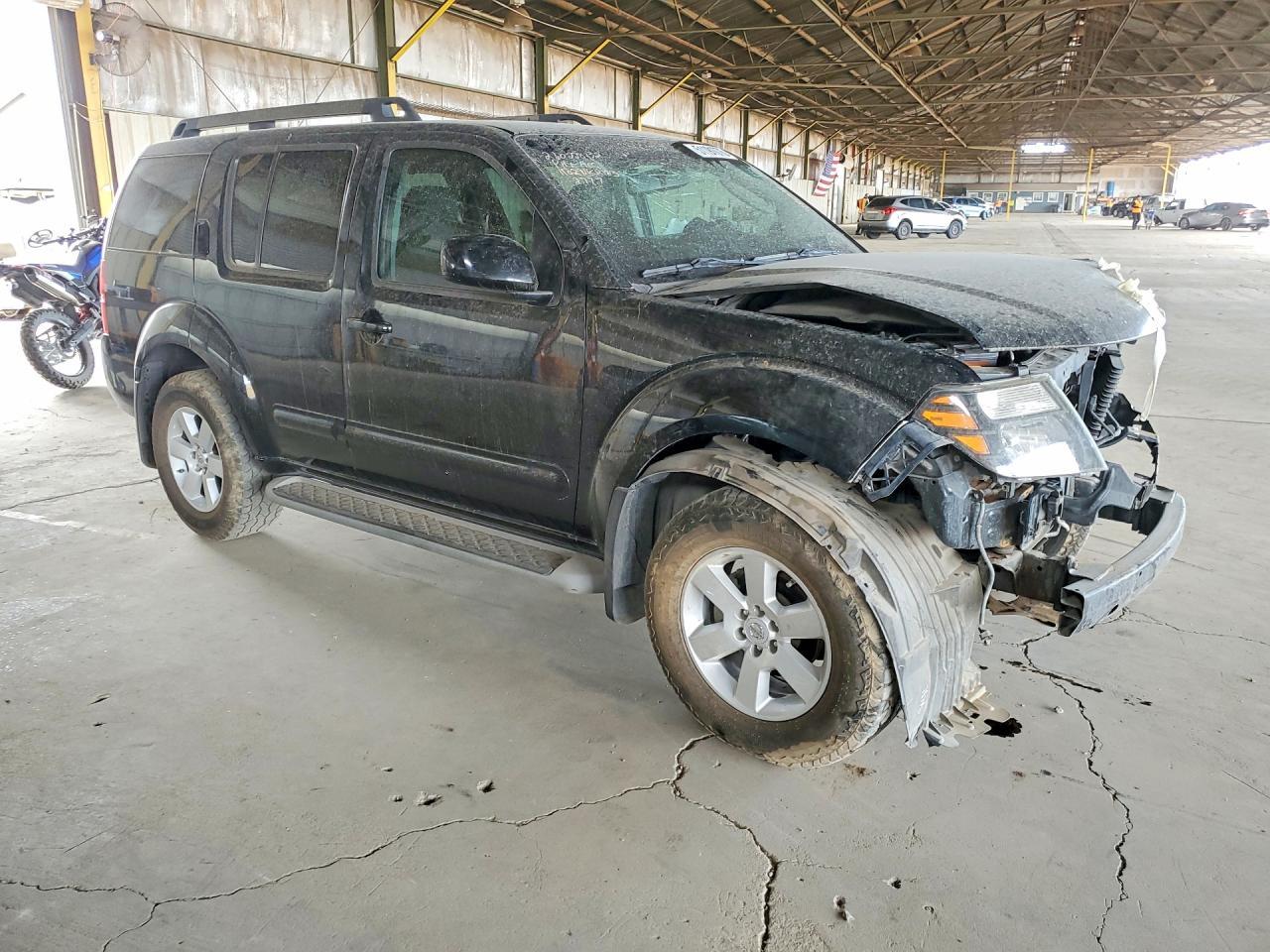 2011 Nissan Pathfinder S - Image 4