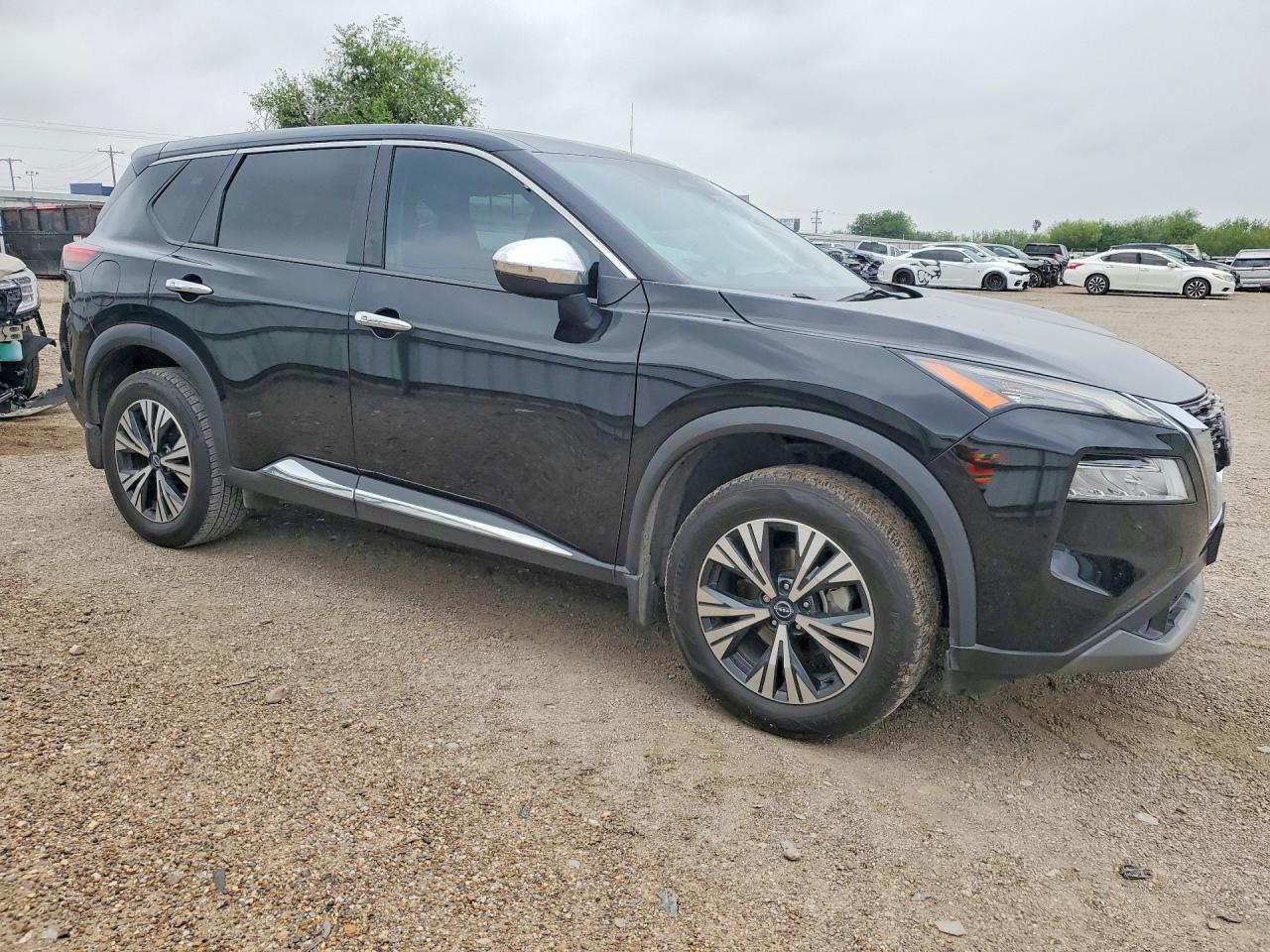 2022 Nissan Rogue Sv - Image 4