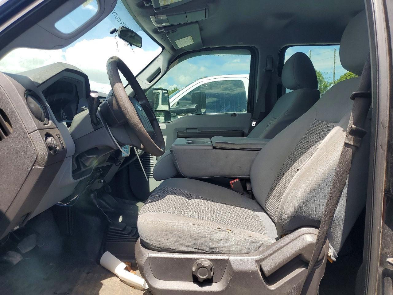 2015 Ford F350 Super Duty - Image 7