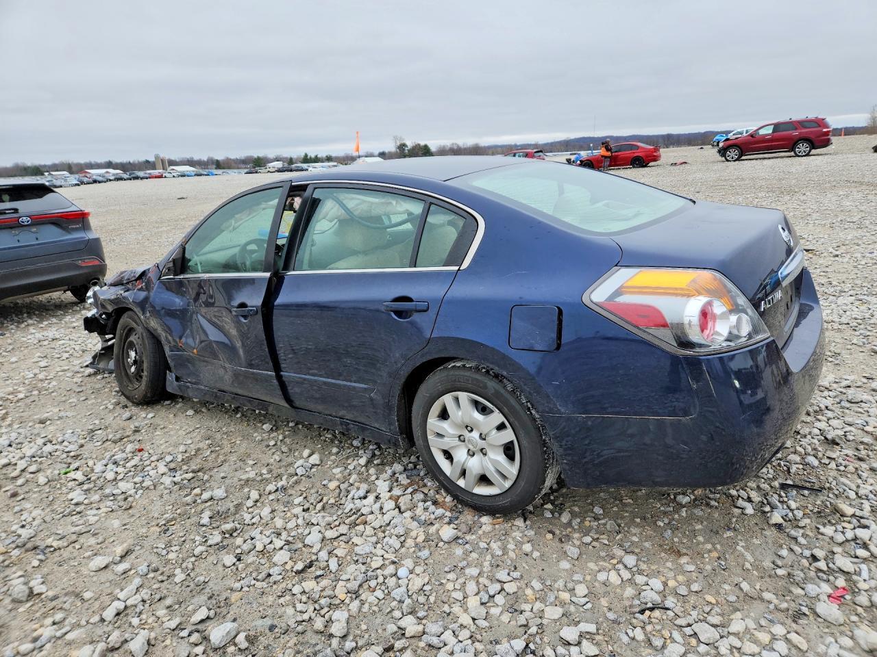 2011 Nissan Altima 2.5 - Image 2