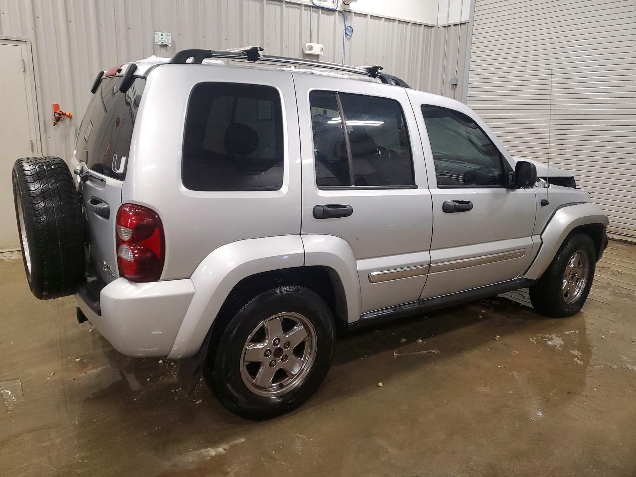 2005 Jeep Liberty Limited - Фото 3