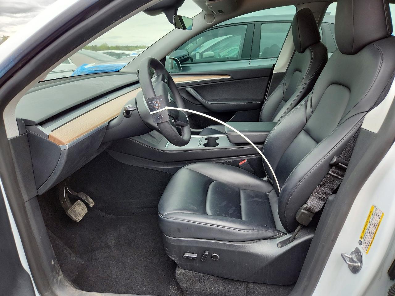 2023 Tesla Model Y - Image 7