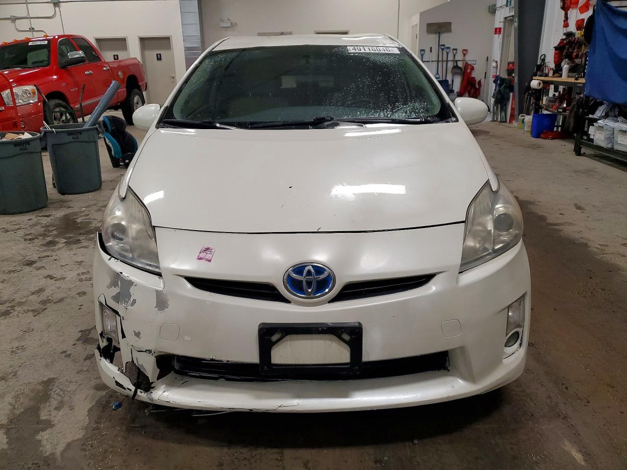 2011 Toyota Prius Two - Фото 5
