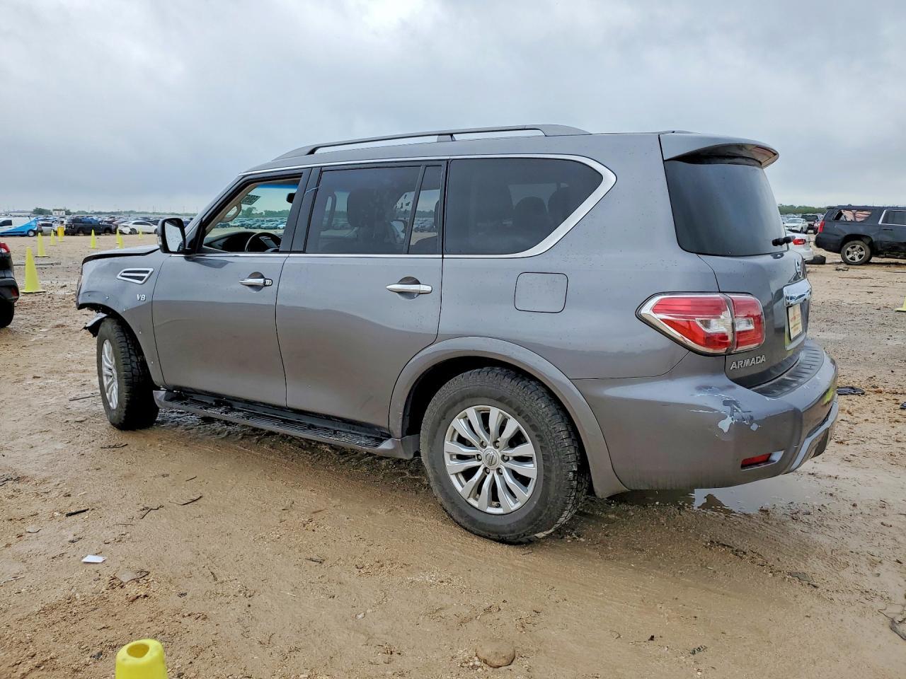2019 Nissan Armada - Фото 2