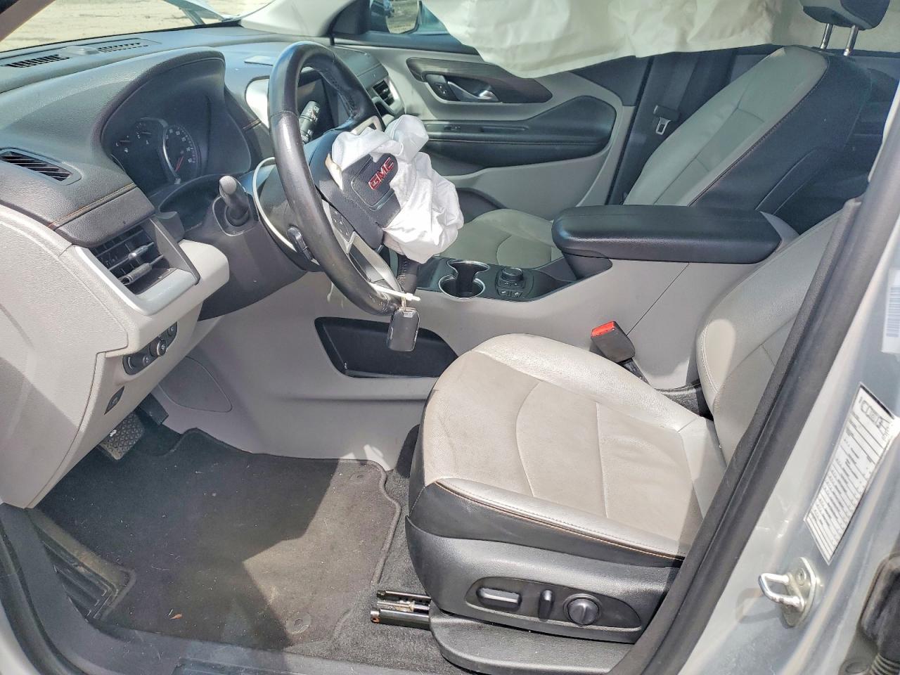 2020 GMC Terrain Slt - Image 7