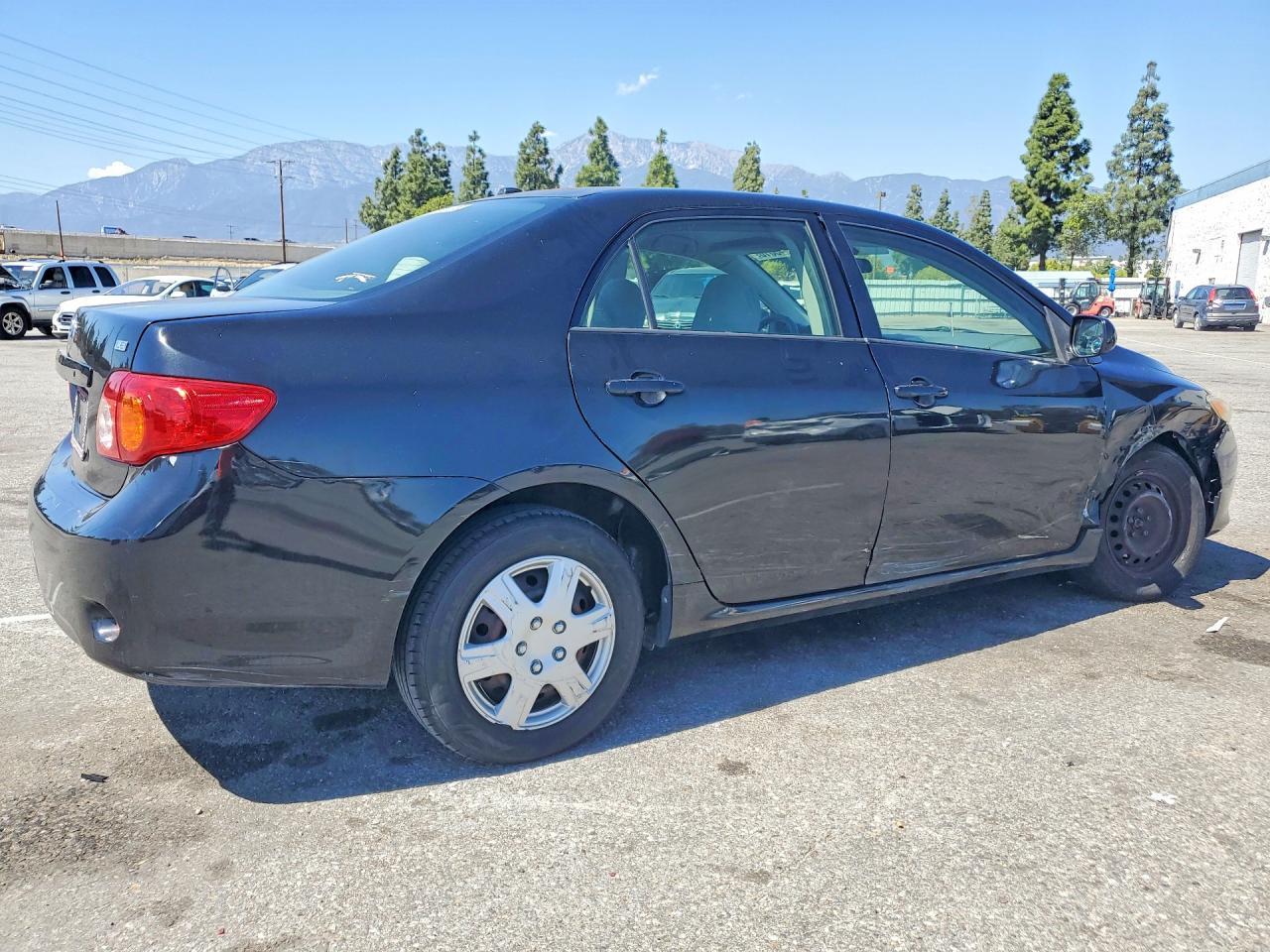 2010 Toyota Corolla - Фото 3