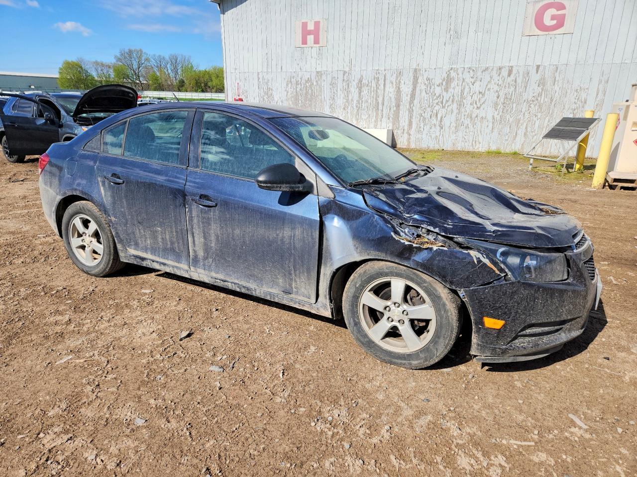 2014 Chevrolet Cruze Ls - Image 4