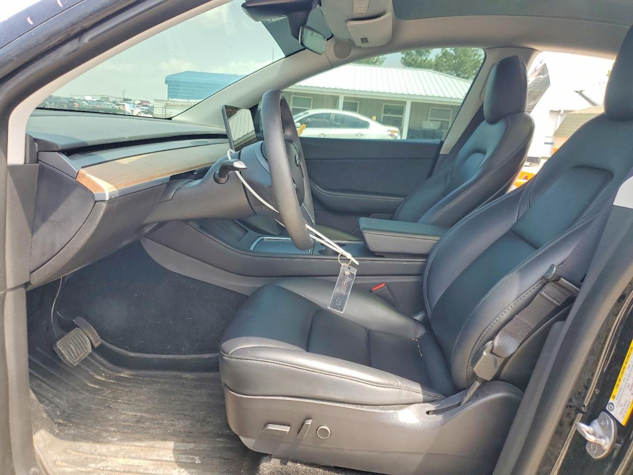 2022 Tesla Model Y - Фото 7