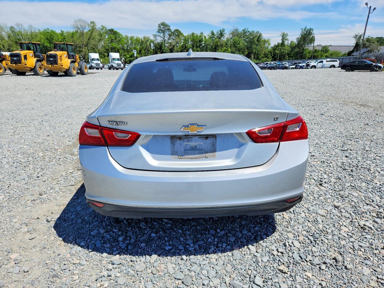2017 Chevrolet Malibu Lt - Image 6