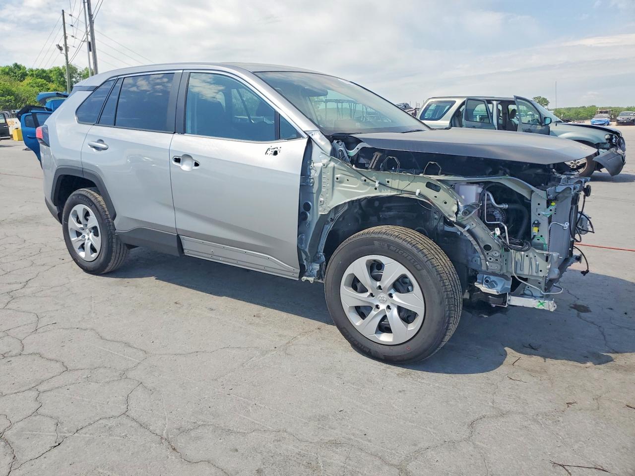 2025 Toyota Rav4 Le - Фото 4