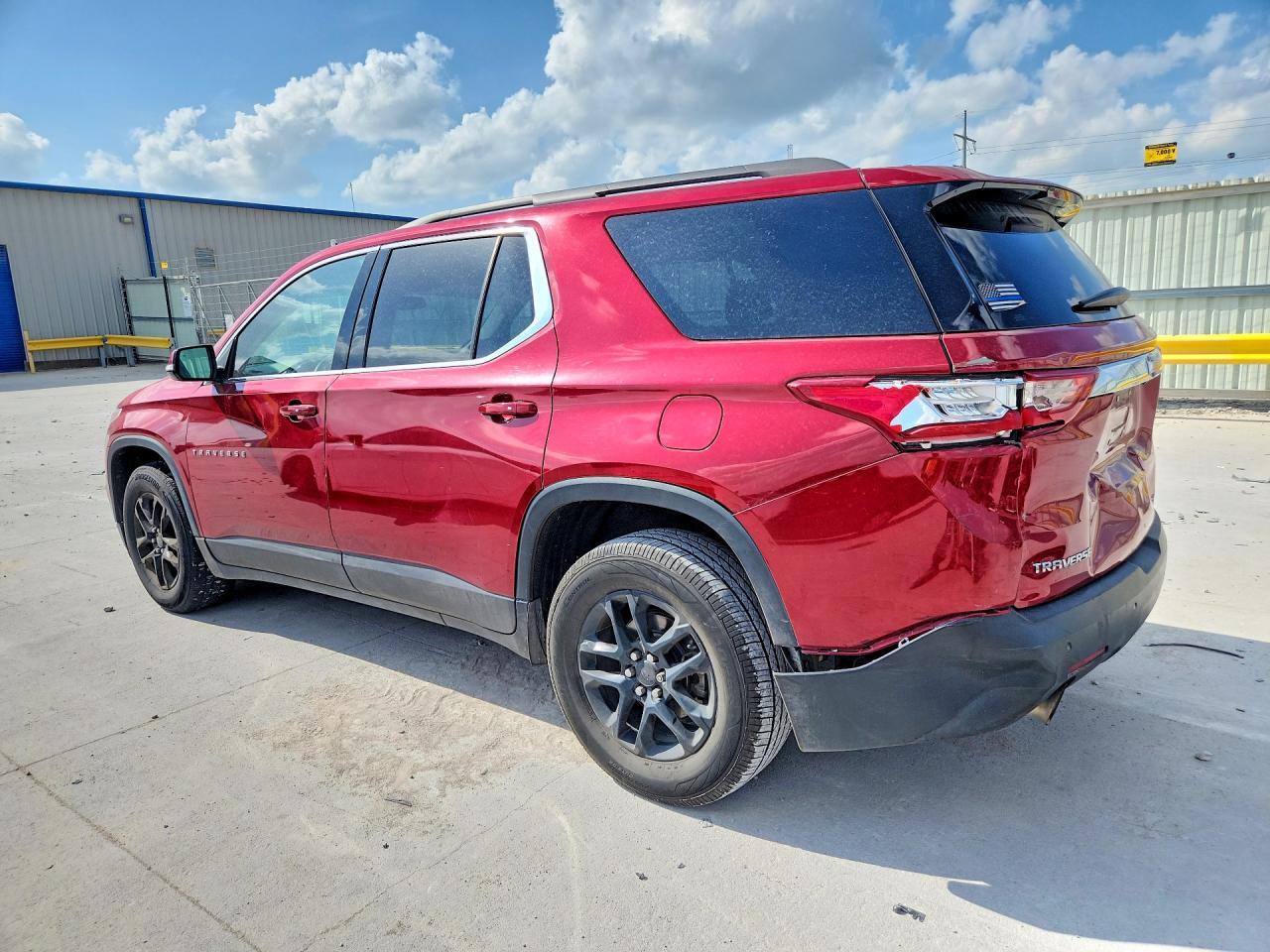 2019 Chevrolet Traverse - Фото 2