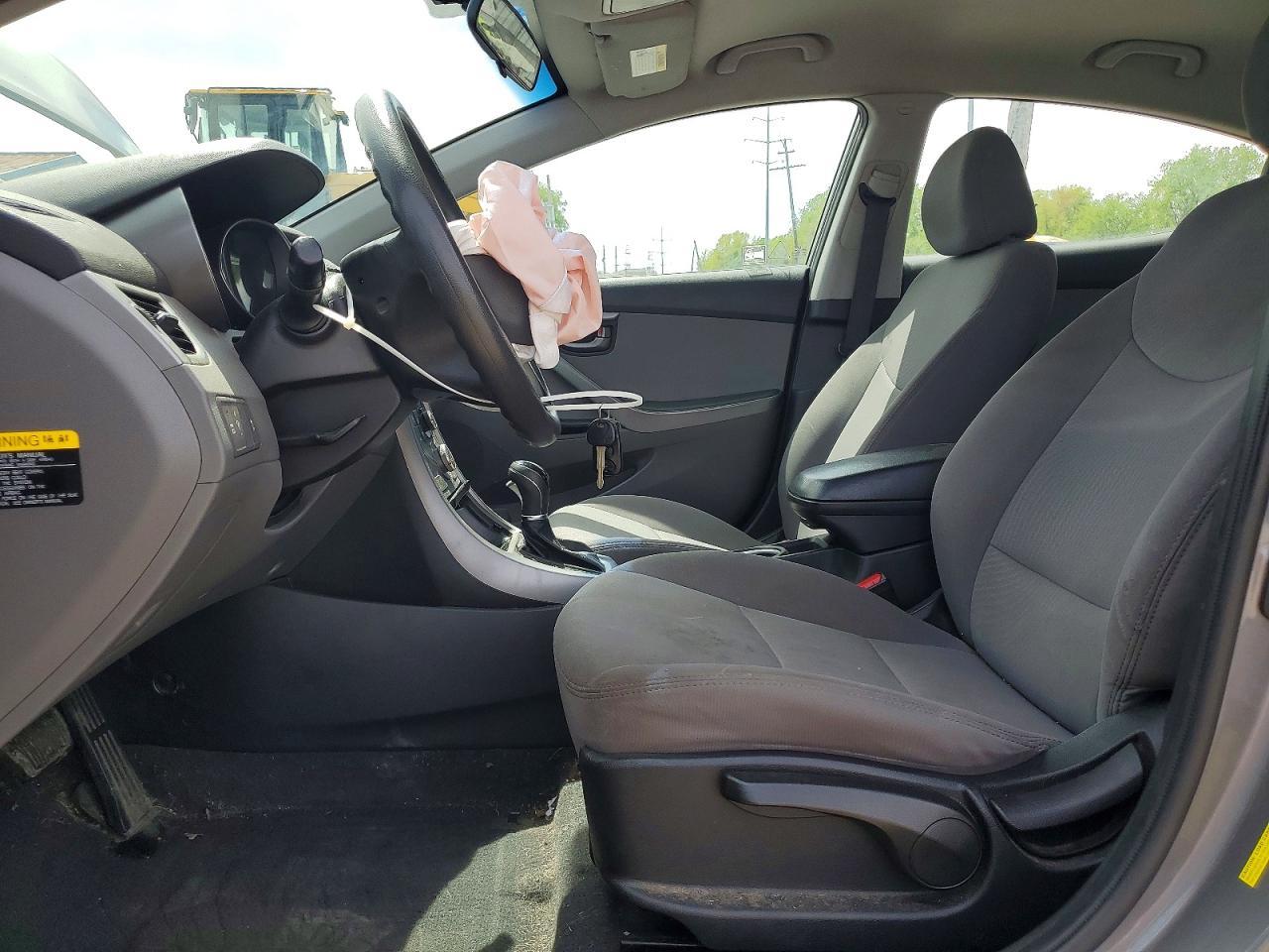 2014 Hyundai Elantra - Фото 7