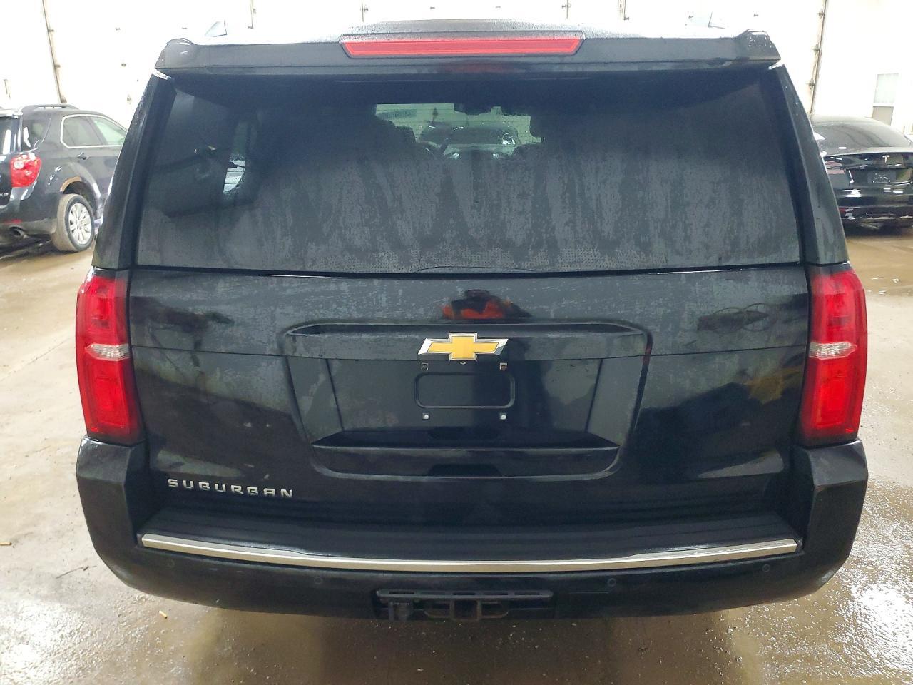 2015 Chevrolet Suburban K1500 Ltz - Image 6