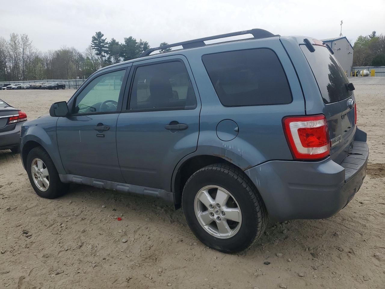 2010 Ford Escape Xlt - Фото 2