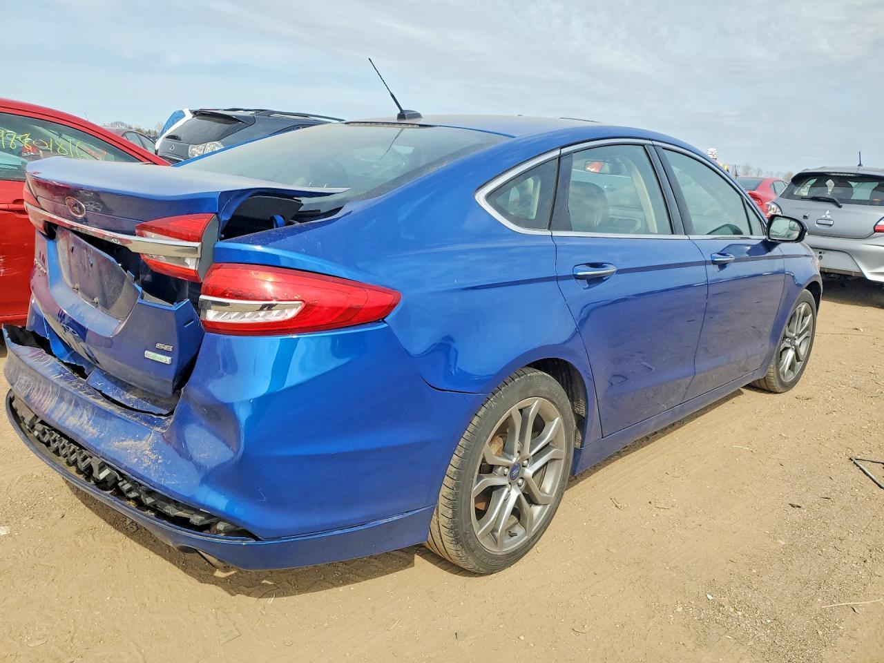 2017 Ford Fusion Se - Фото 3