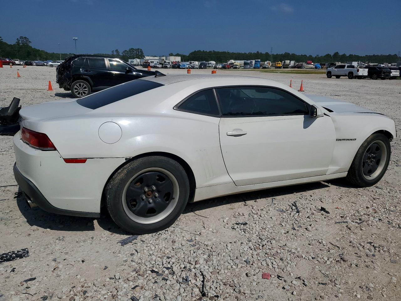 2015 Chevrolet Camaro Ls - Фото 3