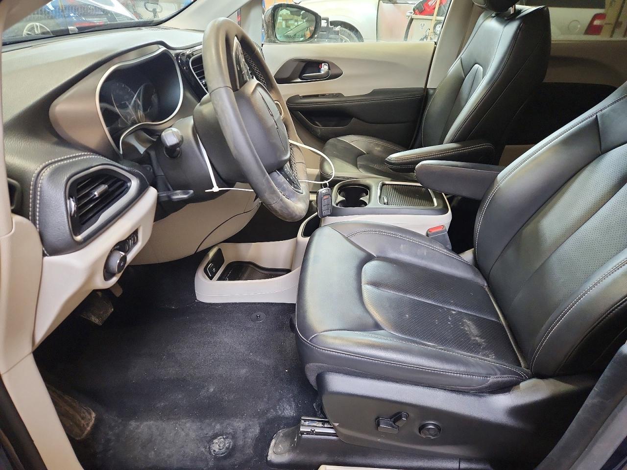 2024 Chrysler Pacifica Touring L - Фото 7