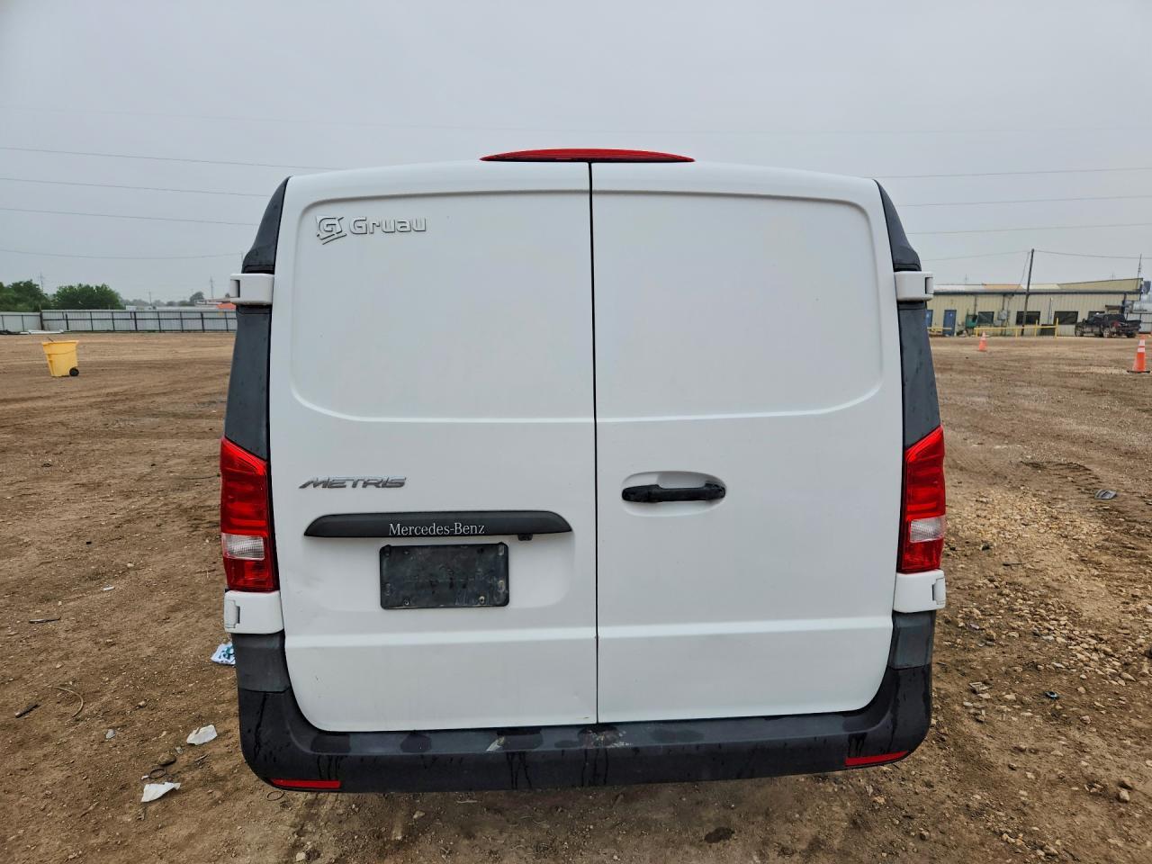 2017 Mercedes Benz Metris Refrigerated Delivery Van - Фото 6