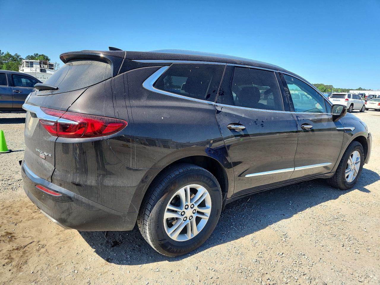 2019 Buick Enclave Essence - Image 3