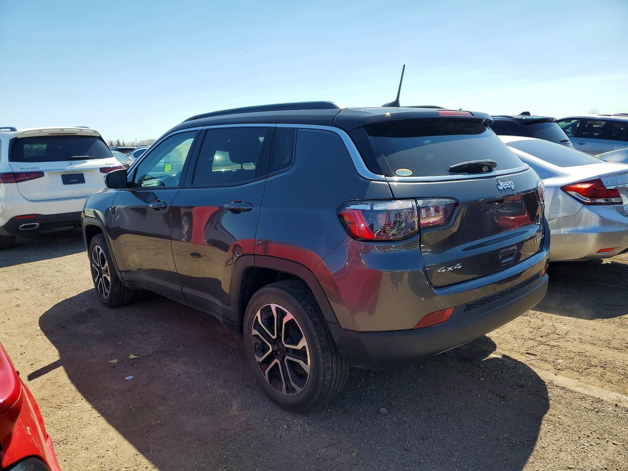 2022 Jeep Compass Limited - Фото 2