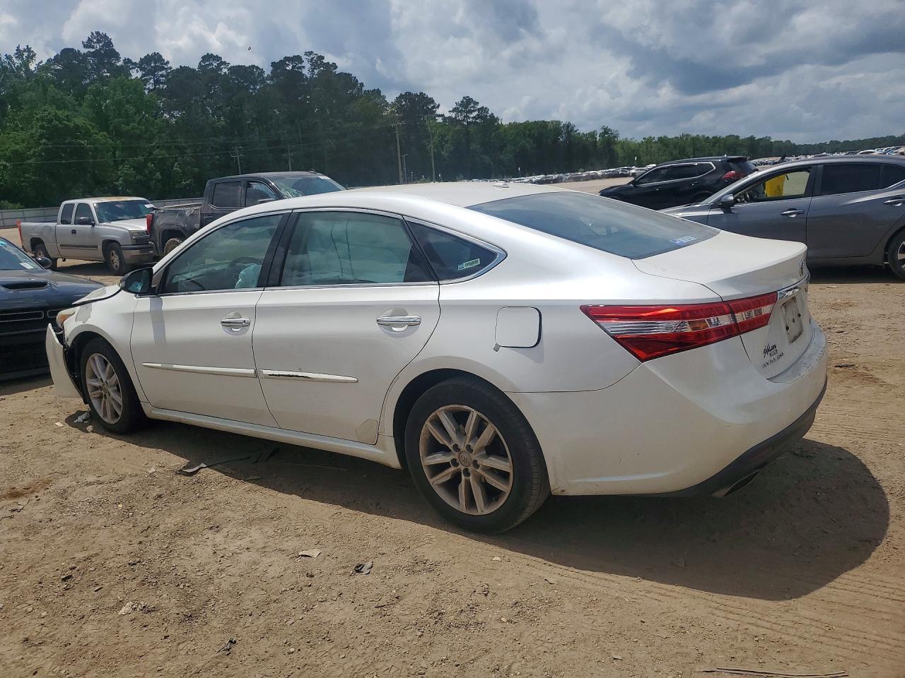 2015 Toyota Avalon Xle Premium - Image 2