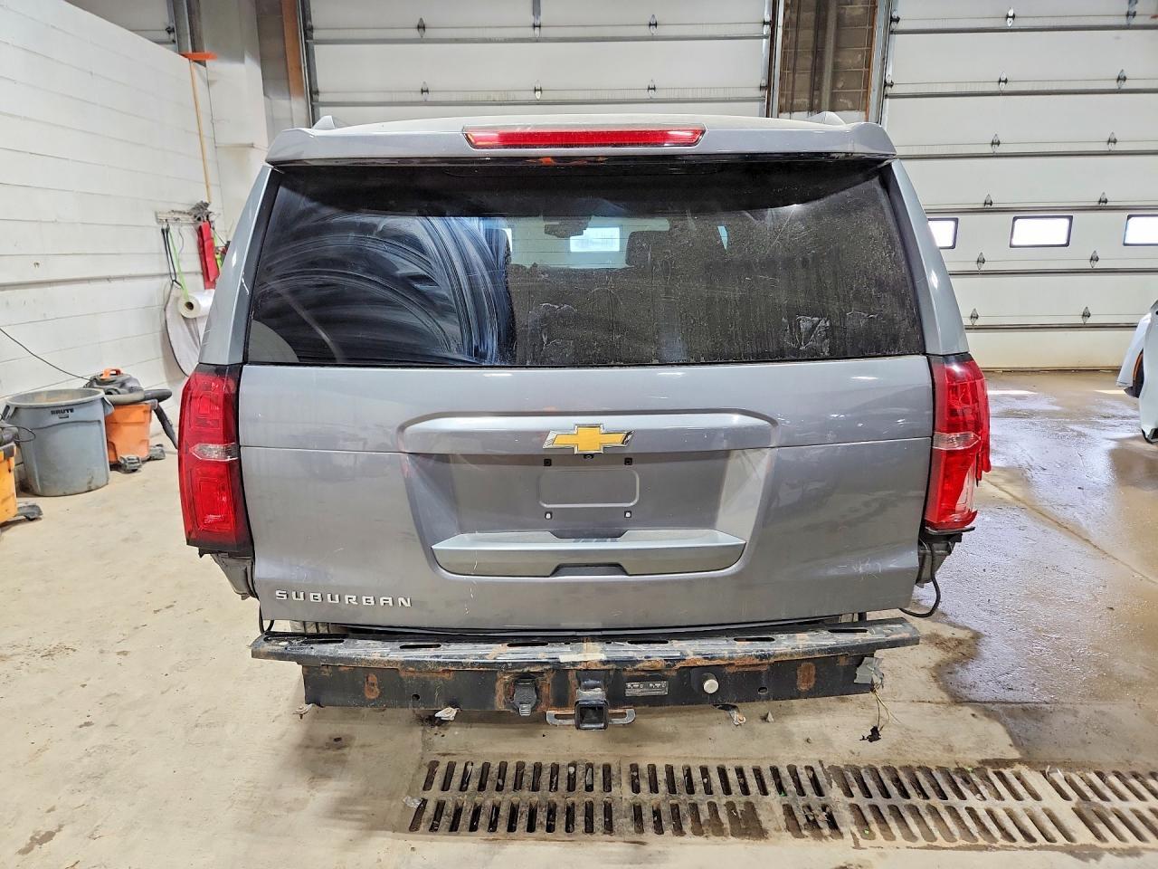 2019 Chevrolet Suburban Lt 4Wd 5.3L V8 - Фото 6