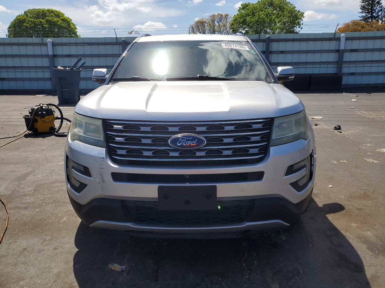 2016 Ford Explorer Limited - Image 5