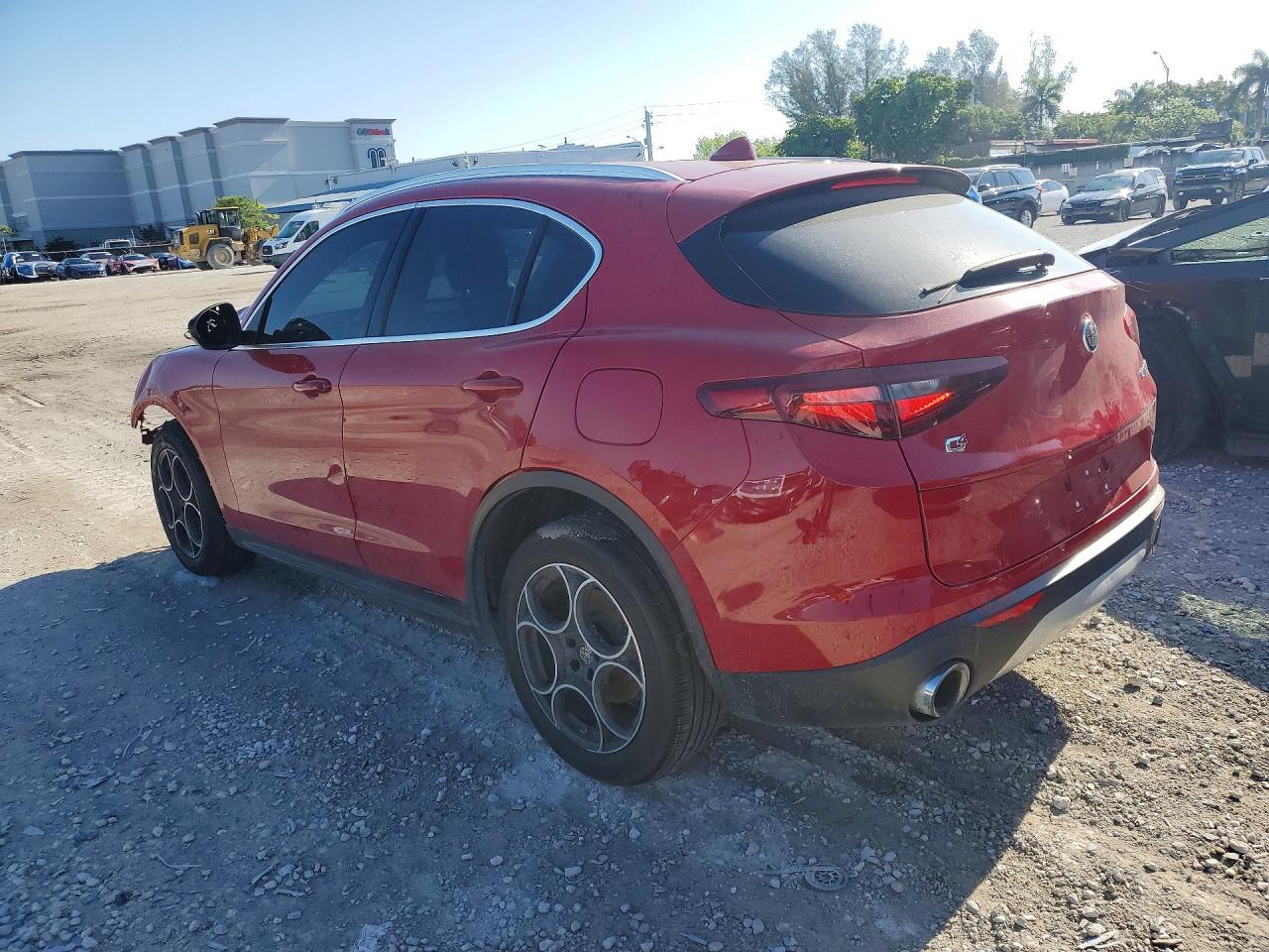 2018 Alfa Romeo Stelvio - Фото 2
