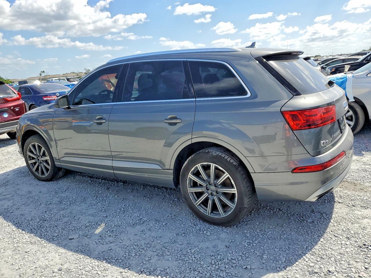 2017 Audi Q7 - Фото 2