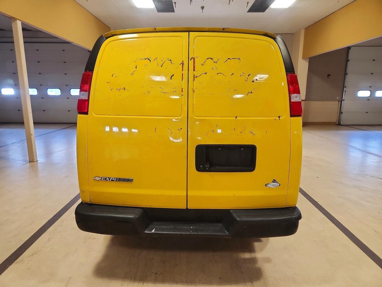 2019 Chevy Express G2500 Cargo - R & D - Pri Fleet - Фото 6