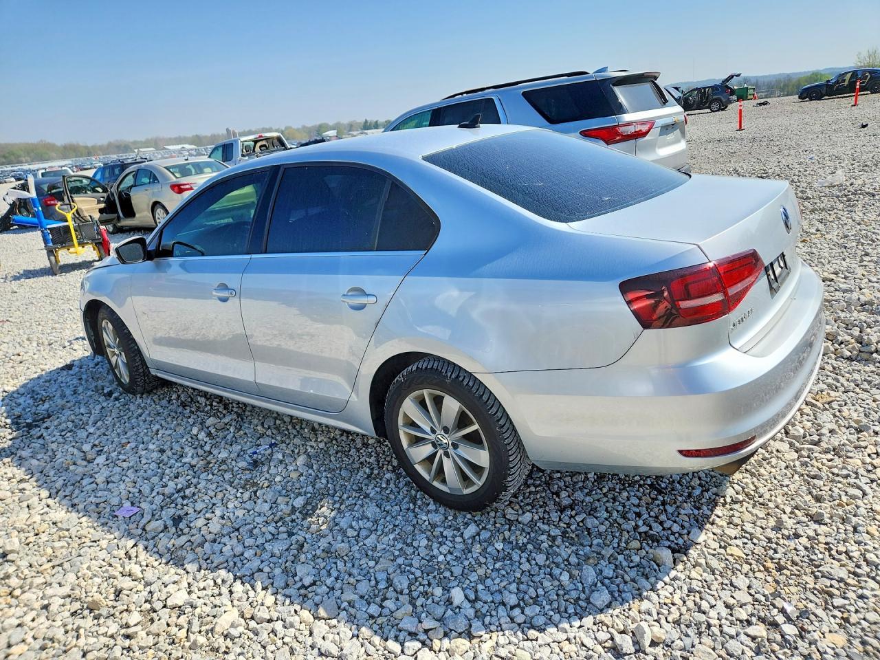 2016 Volkswagen Jetta Se - Фото 2