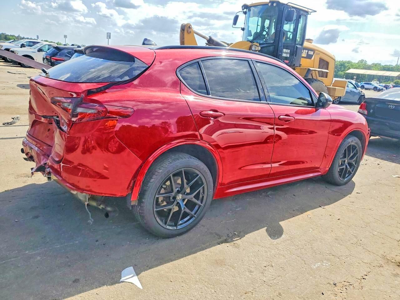 2021 Alfa Romeo Stelvio Ti - Фото 5